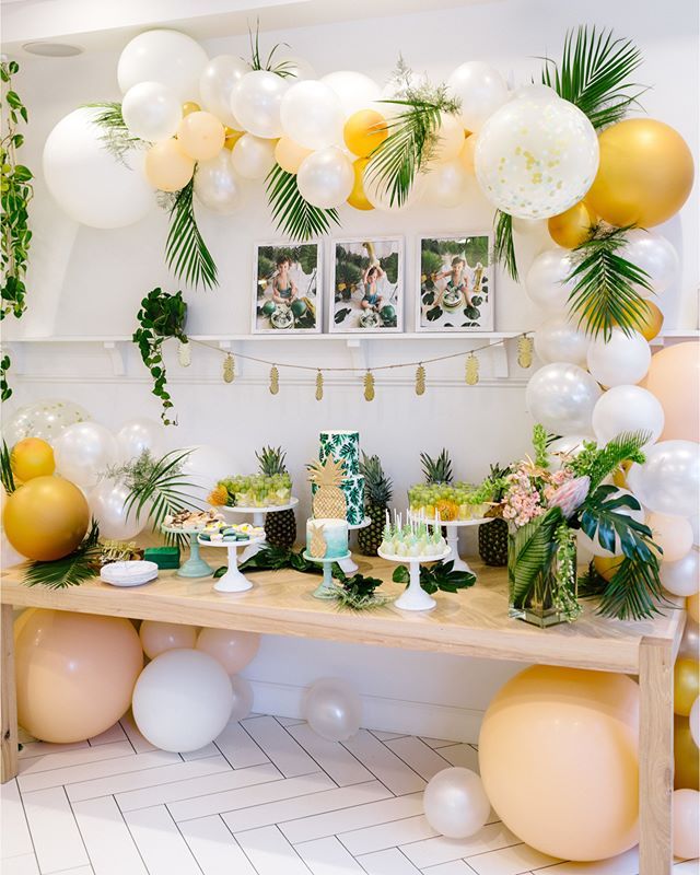 The holidays are full of events, parties, & shopping experiences. This boho holiday bash is three-in-one! The tropical themed party was hosted Events